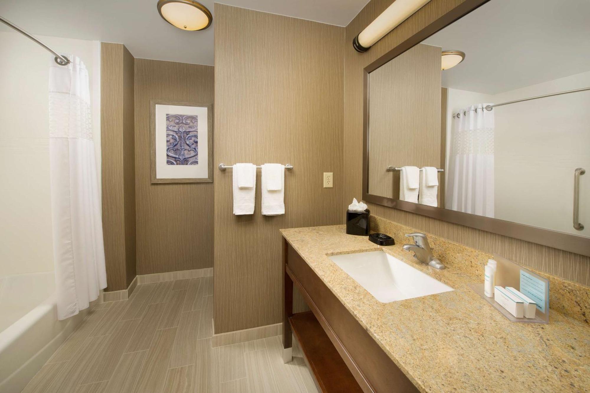 Hotel Hampton & San Antonio-downtown/market Square 3*